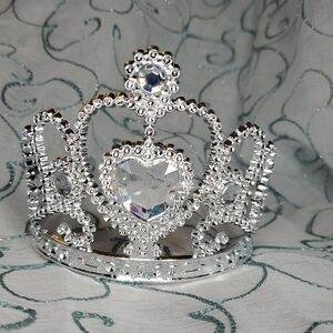 Plastic Silver &‎ Diamond Tiara